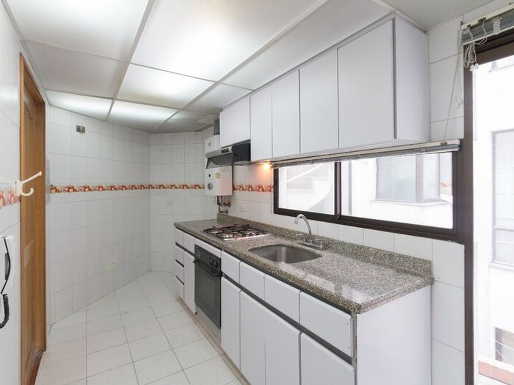 Apartamento de 3 alcobas en venta en Pasadena, Bogotá, 90 m² · foto 4 de 11