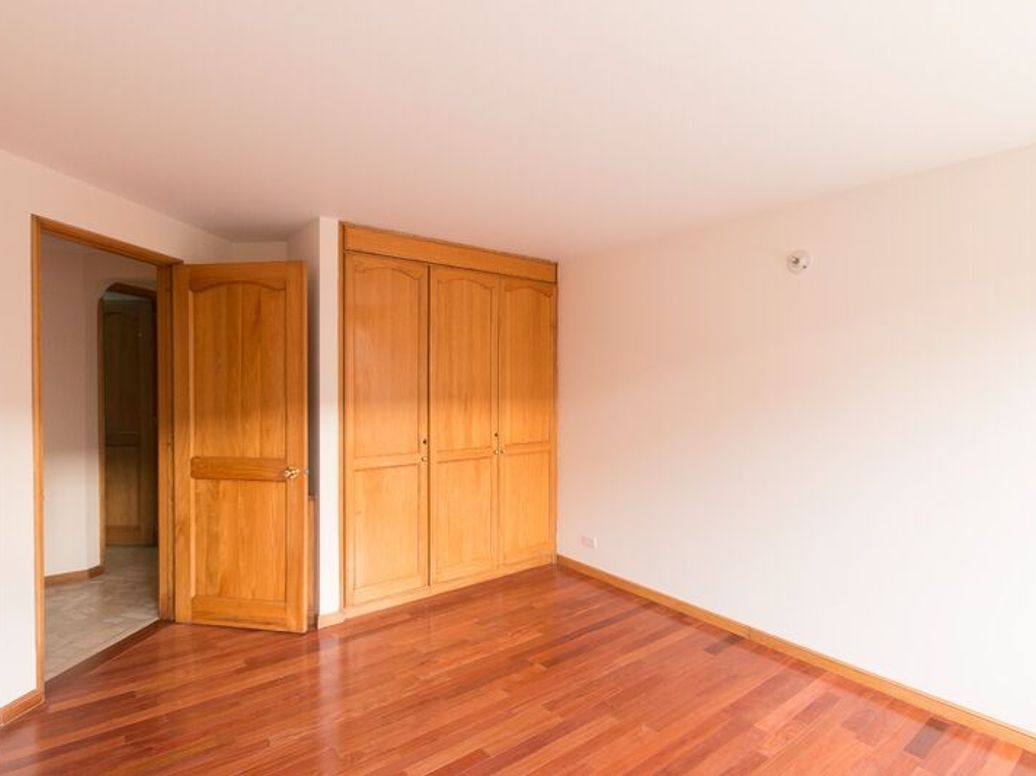 Apartamento de 3 alcobas en venta en Pasadena, Bogotá, 90 m² · foto 9 de 11