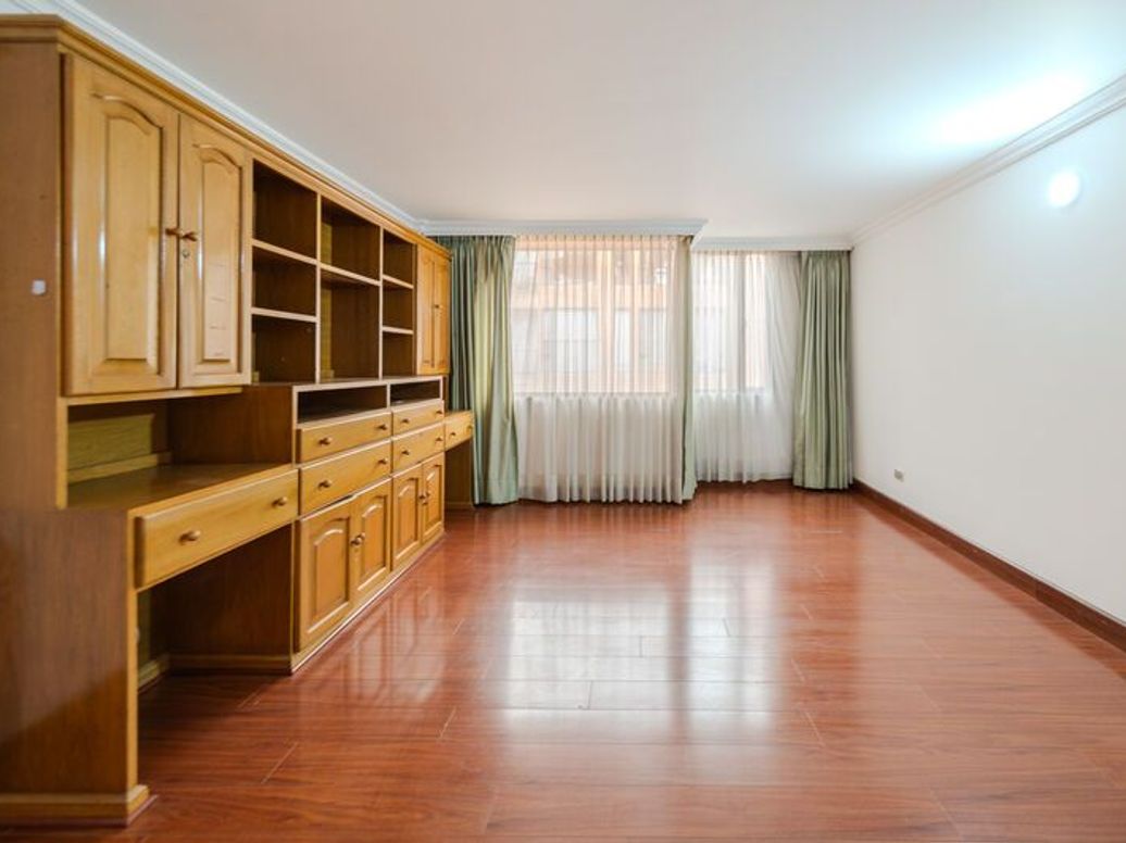 Apartamento de 2 alcobas en arriendo en Santa Barbara Central, Bogotá, 162 m² · foto 14 de 20