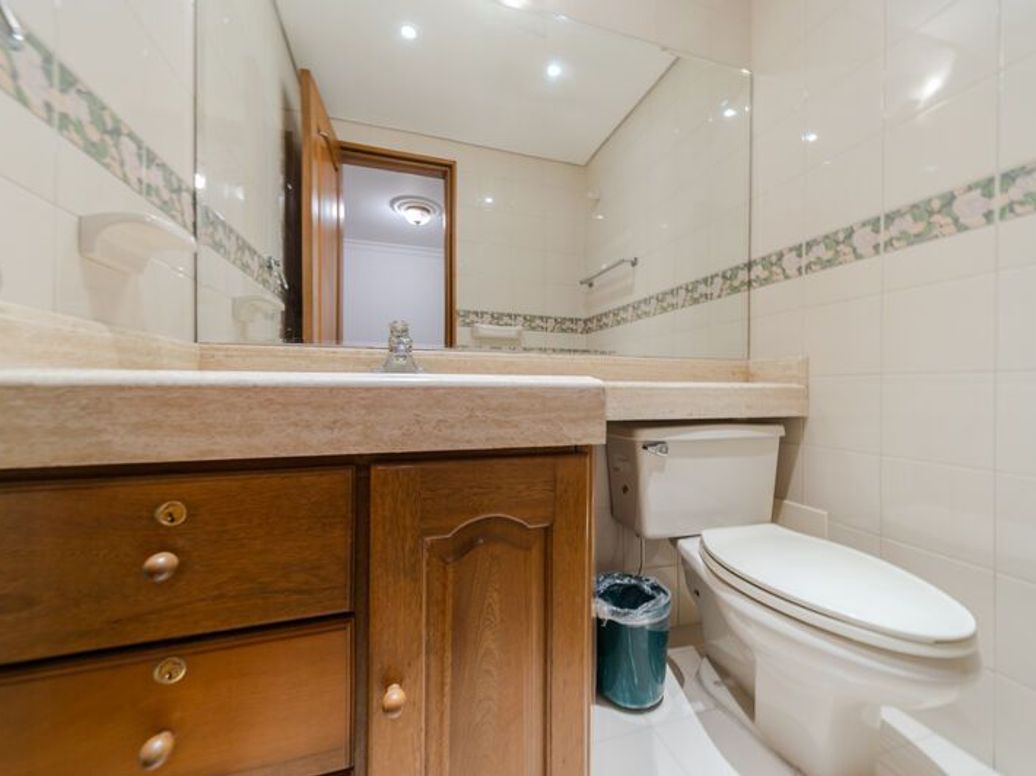 Apartamento de 2 alcobas en arriendo en Santa Barbara Central, Bogotá, 162 m² · foto 11 de 20