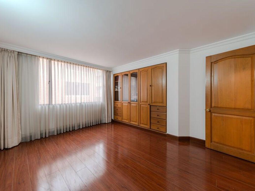 Apartamento de 2 alcobas en arriendo en Santa Barbara Central, Bogotá, 162 m² · foto 12 de 20