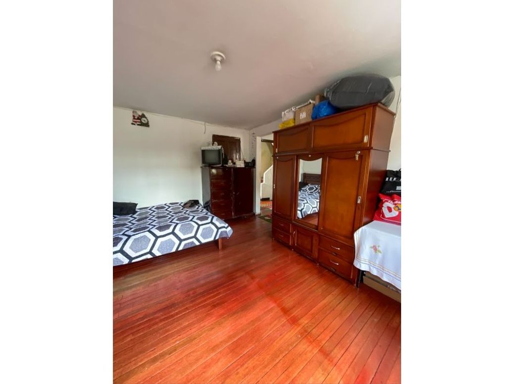 Casa de 6 alcobas en venta en Simón Bolívar, Bogotá, 150 m² · foto 19 de 20