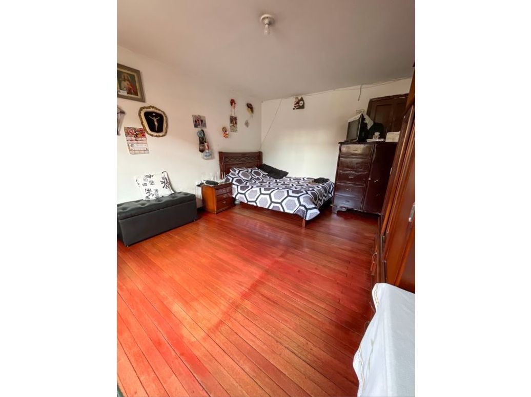 Casa de 6 alcobas en venta en Simón Bolívar, Bogotá, 150 m² · foto 18 de 20