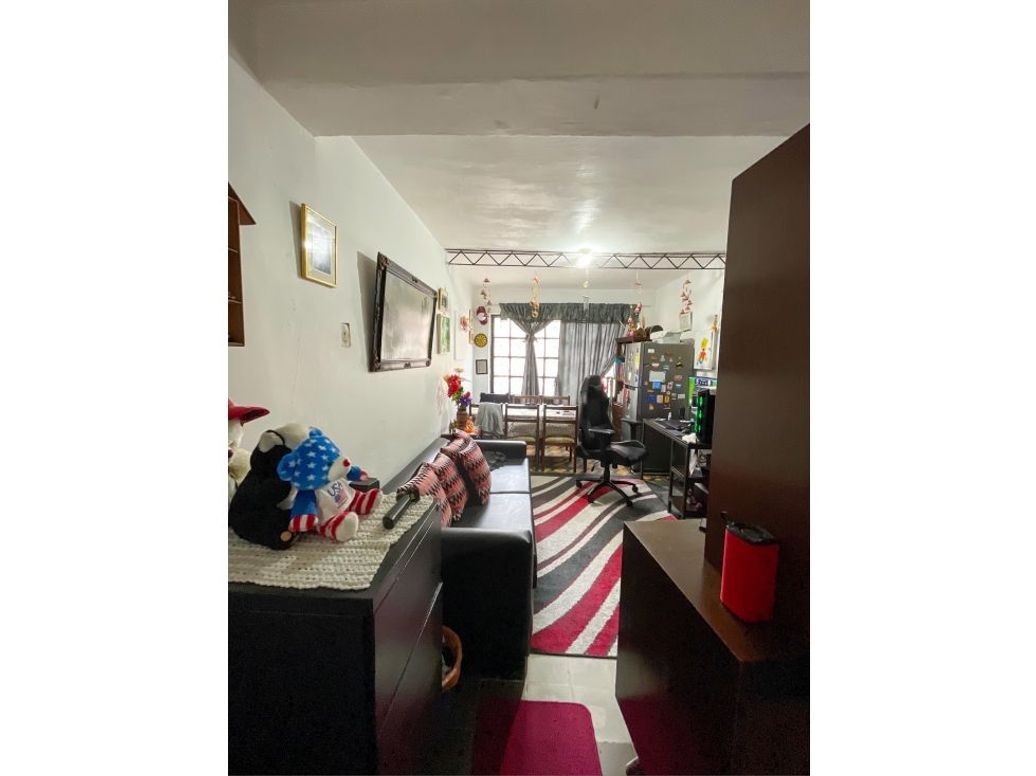 Casa de 6 alcobas en venta en Simón Bolívar, Bogotá, 150 m² · foto 16 de 20