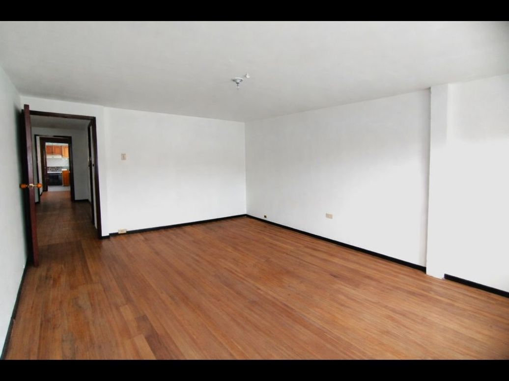 Casa de 6 alcobas en venta en Acapulco, Bogotá, 170 m² · foto 2 de 16