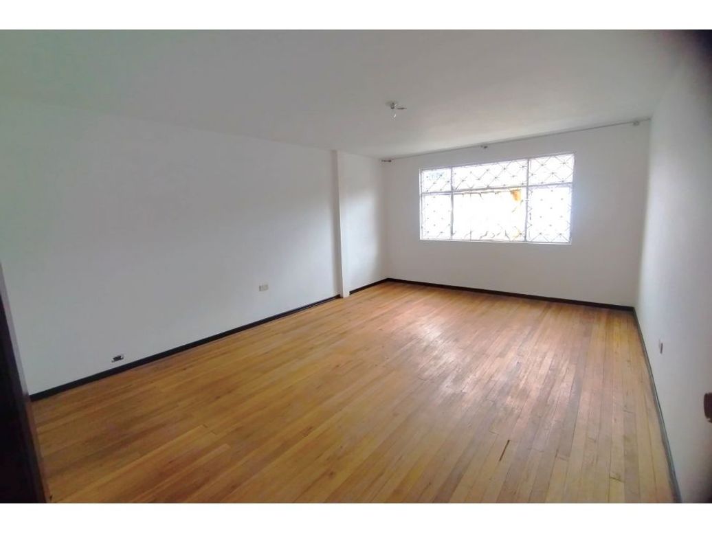 Casa de 6 alcobas en venta en Acapulco, Bogotá, 170 m² · foto 3 de 16
