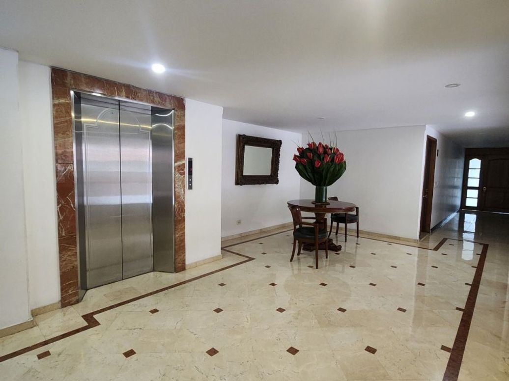 Apartamento de 3 alcobas en venta en San Patricio, Bogotá, 206 m² · foto 20 de 20