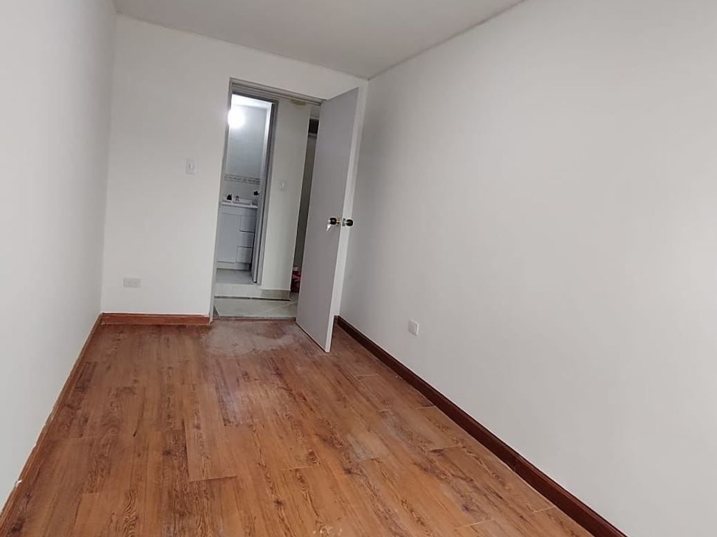 Apartamento de 4 alcobas en venta en Colseguros, Bogotá, 113 m² · foto 14 de 20