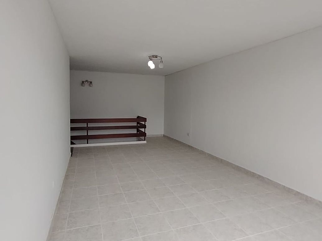 Apartamento de 4 alcobas en venta en Colseguros, Bogotá, 113 m² · foto 3 de 20