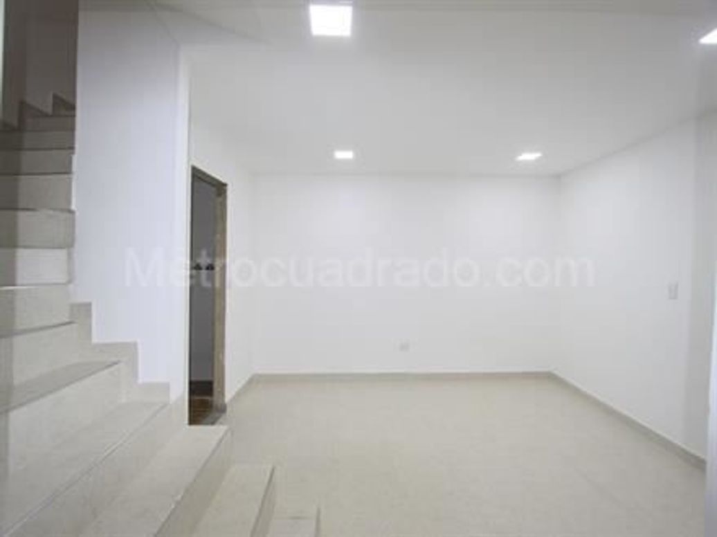 Casa de 2 alcobas en venta en San Bernardino, Bogotá, 224 m² · foto 6 de 15