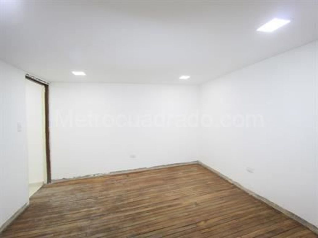 Casa de 2 alcobas en venta en San Bernardino, Bogotá, 224 m² · foto 10 de 15
