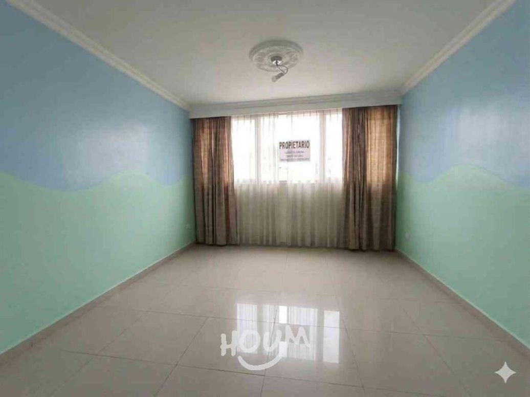 Apartamento de 3 alcobas en venta en Belalcázar, Bogotá, 110 m² · foto 2 de 11