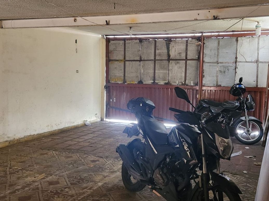 Casa de 1 alcoba en venta en Ub. Carvajal, Bogotá, 300 m² · foto 3 de 15