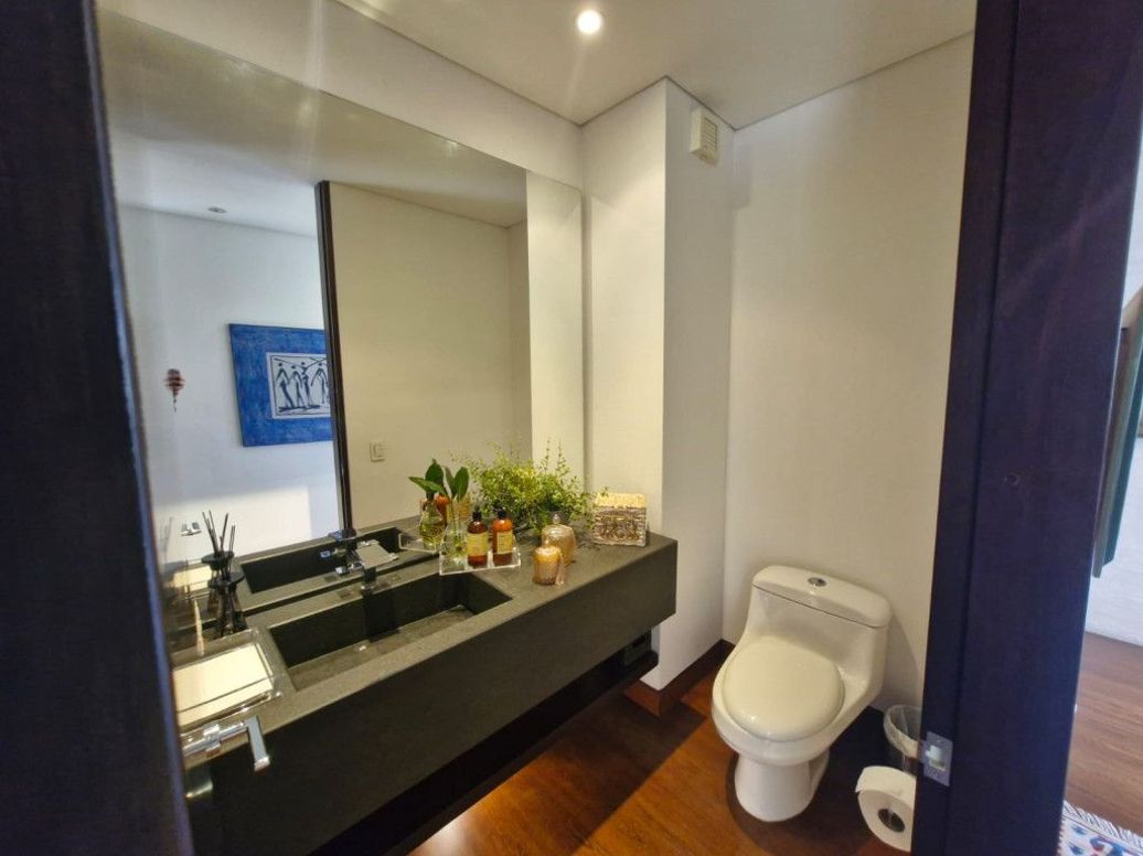 Apartamento de 3 alcobas en venta en Los Rosales, Bogotá, 290 m² · foto 15 de 20