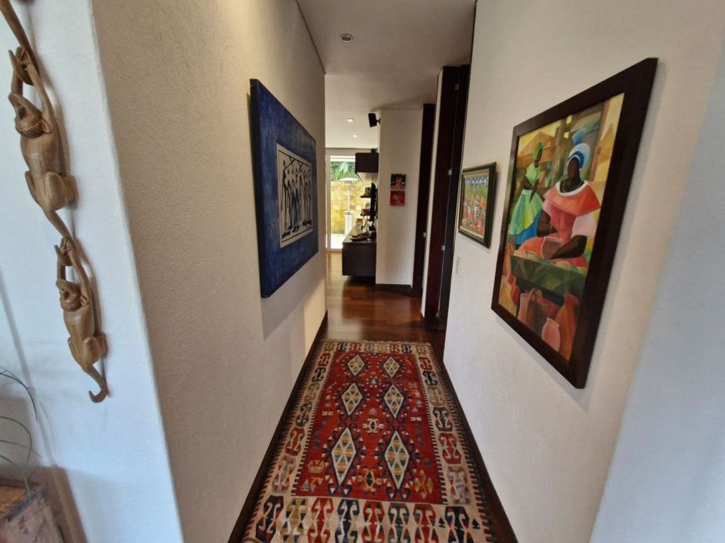 Apartamento de 3 alcobas en venta en Los Rosales, Bogotá, 290 m² · foto 16 de 20