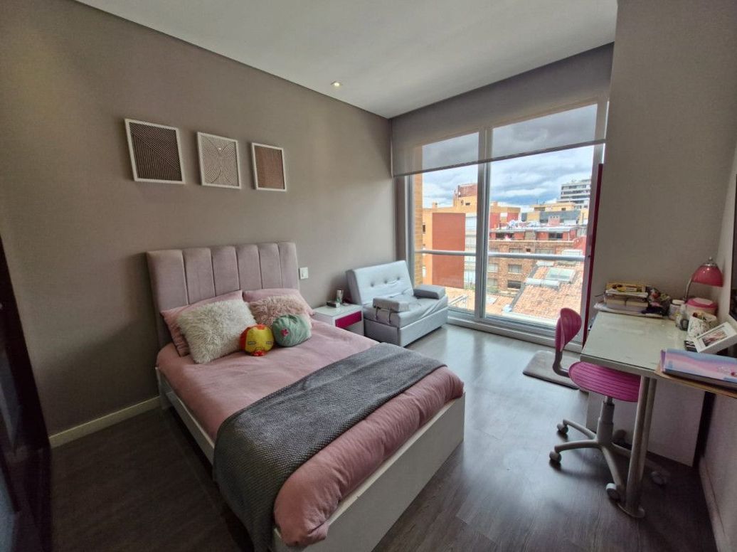 Apartamento de 4 alcobas en venta en Molinos Norte, Bogotá, 245 m² · foto 16 de 20
