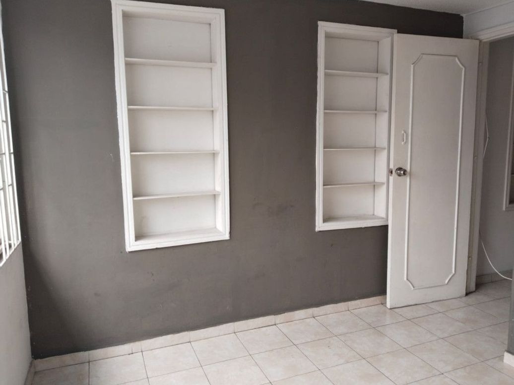 Casa de 12 alcobas en venta en San Luis, Bogotá, 437 m² · foto 6 de 20