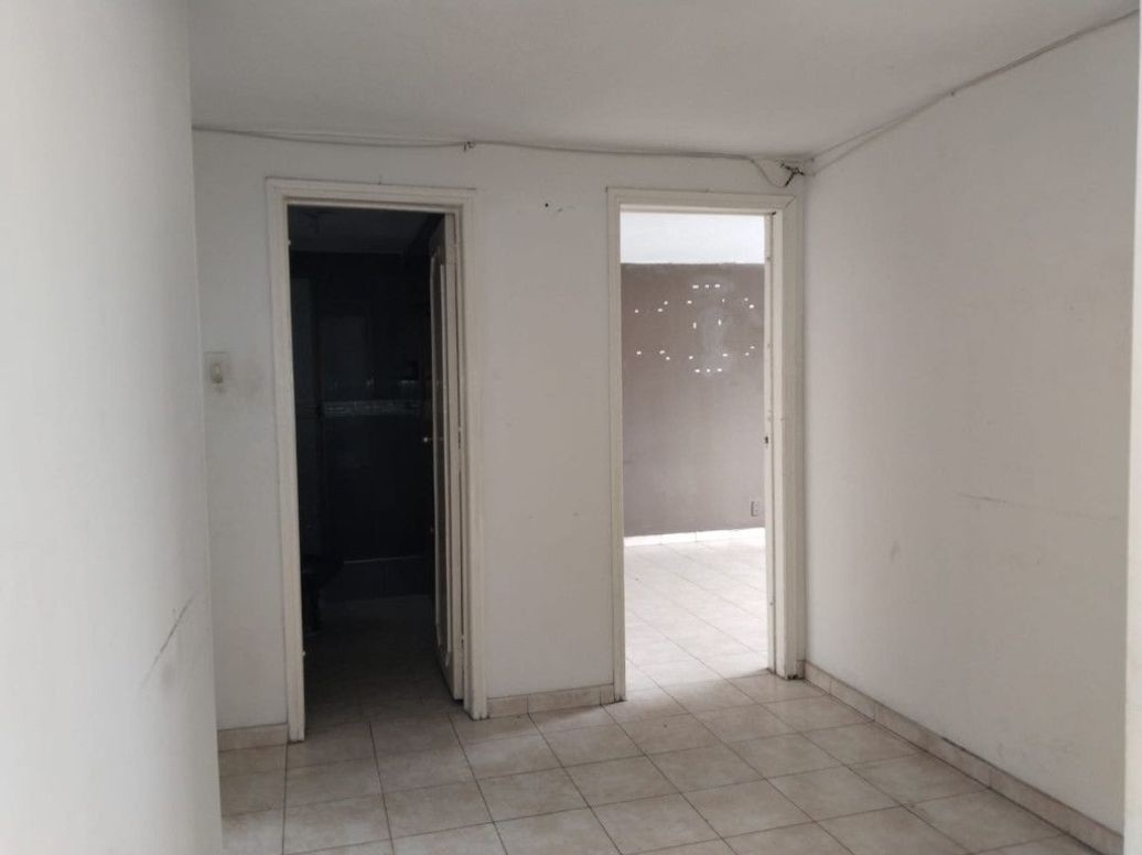 Casa de 12 alcobas en venta en San Luis, Bogotá, 437 m² · foto 16 de 20