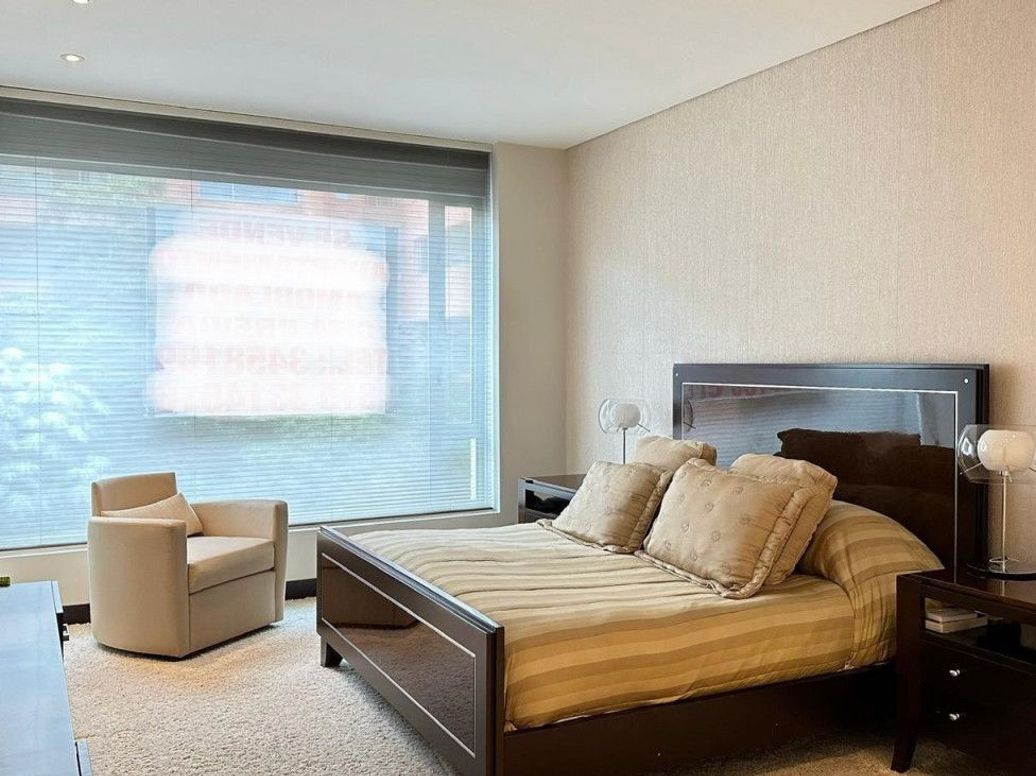 Apartamento de 3 alcobas en venta en Los Rosales, Bogotá, 300 m² · foto 18 de 20