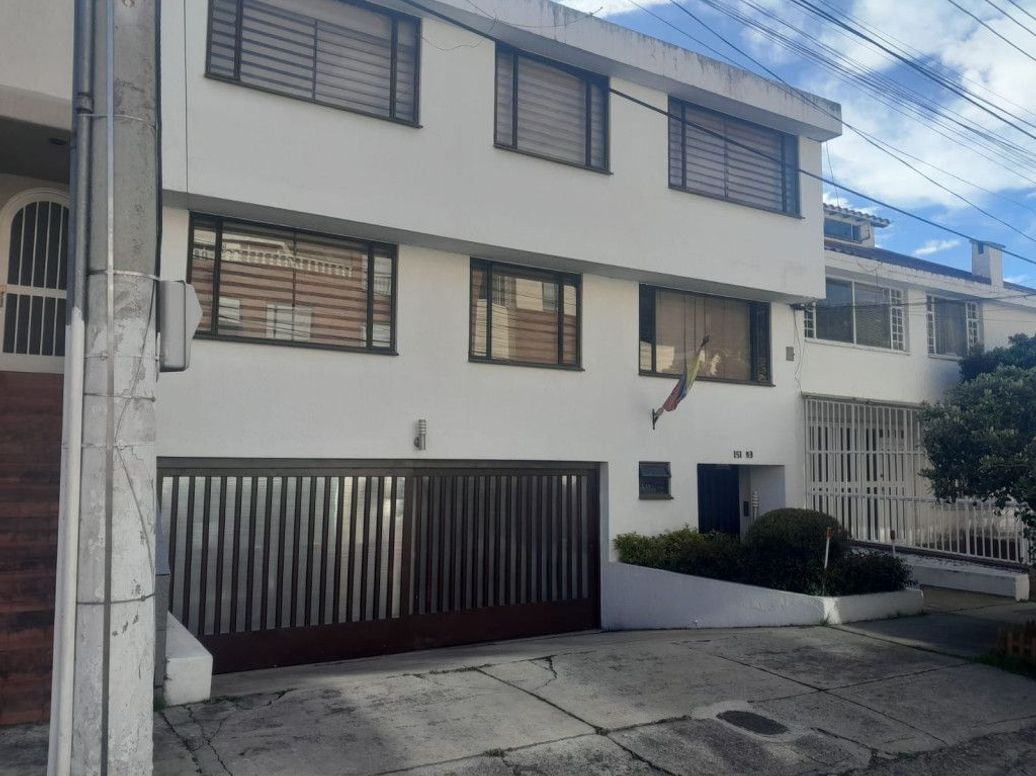 Apartamento de 3 alcobas en venta en Cedro Salazar, Bogotá, 86 m² · foto 3 de 20