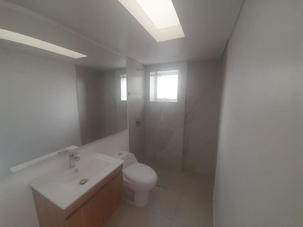 Apartamento de 3 alcobas en venta en Cedro Salazar, Bogotá, 86 m² · foto 5 de 20