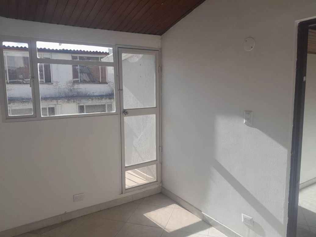Apartamento de 3 alcobas en venta en Cedro Salazar, Bogotá, 86 m² · foto 8 de 20