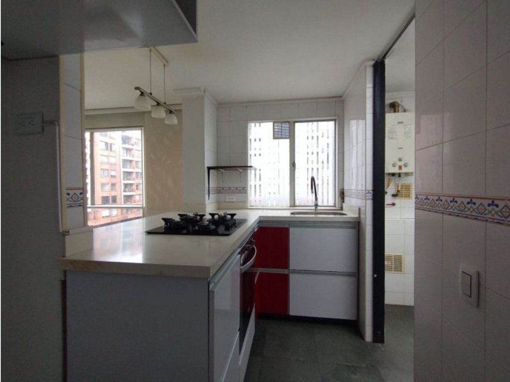 Apartamento de 3 alcobas en venta en Iberia, Bogotá, 66 m² · foto 3 de 9