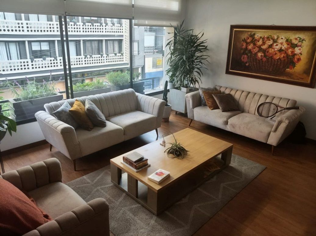 Apartamento de 3 alcobas en venta en Antiguo Country, Bogotá, 170 m² · foto 2 de 20
