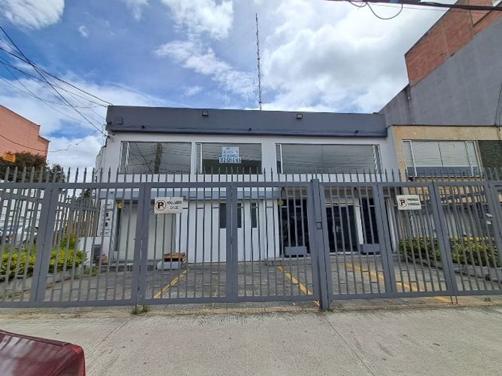 CASA EN ARRIENDO en Lago Gaitan