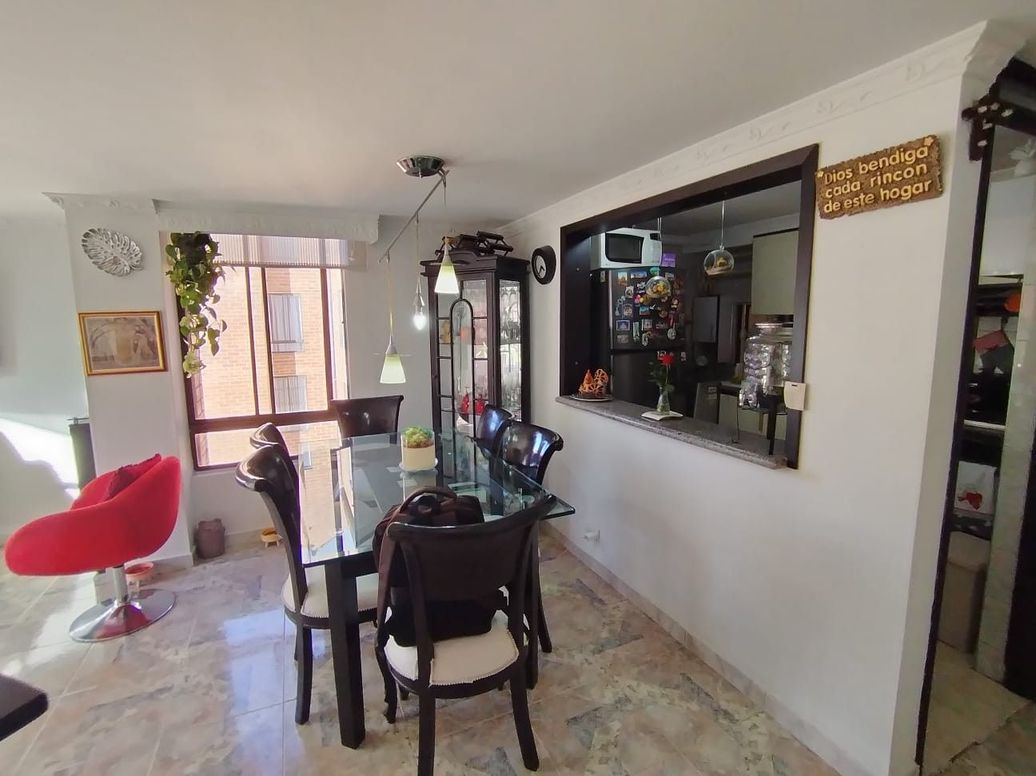 Apartamento de 3 alcobas en venta en Alferez Real, Bogotá, 68 m² · foto 5 de 20