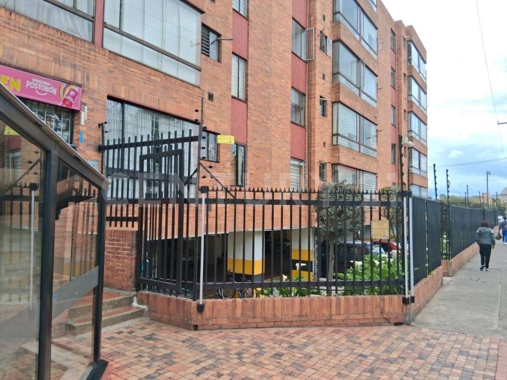 Apartamento de 3 alcobas en venta en Minuto De Dios, Bogotá, 62 m² · foto 2 de 20