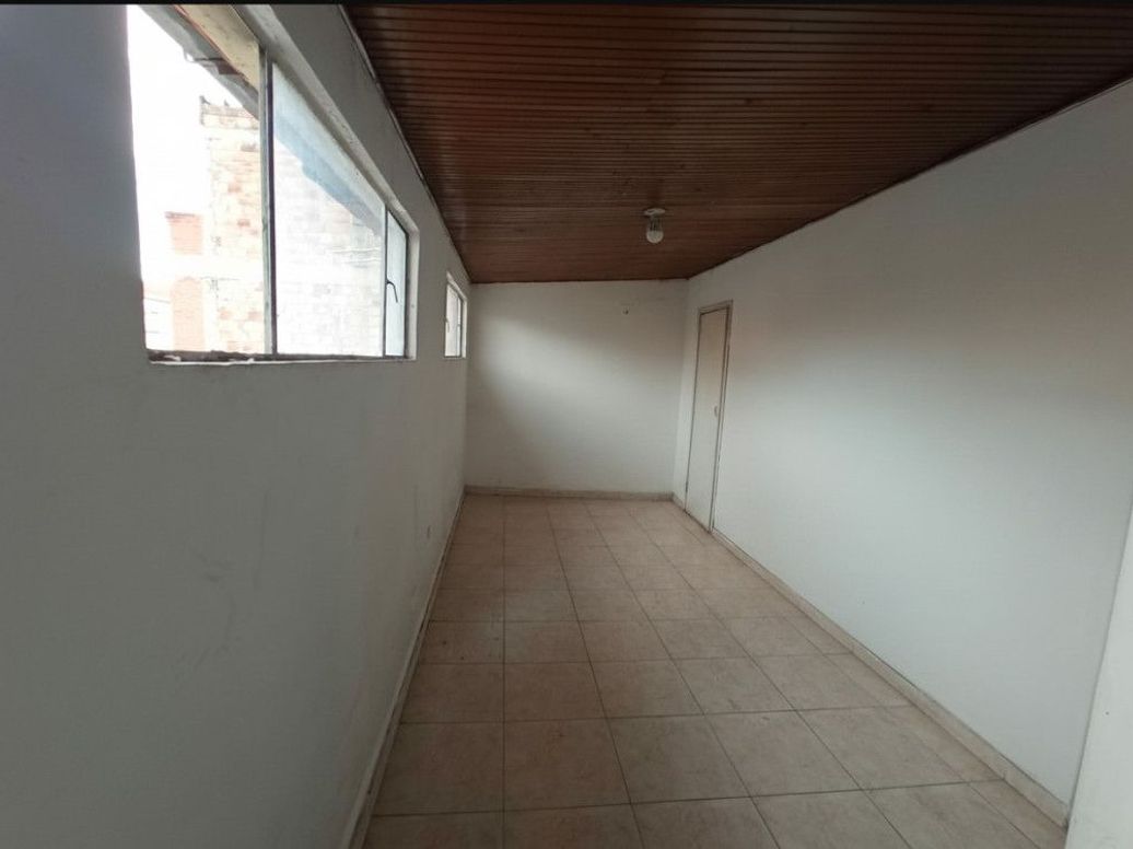 Casa de 3 alcobas en venta en Centro Fontibon, Bogotá, 219 m² · foto 16 de 18