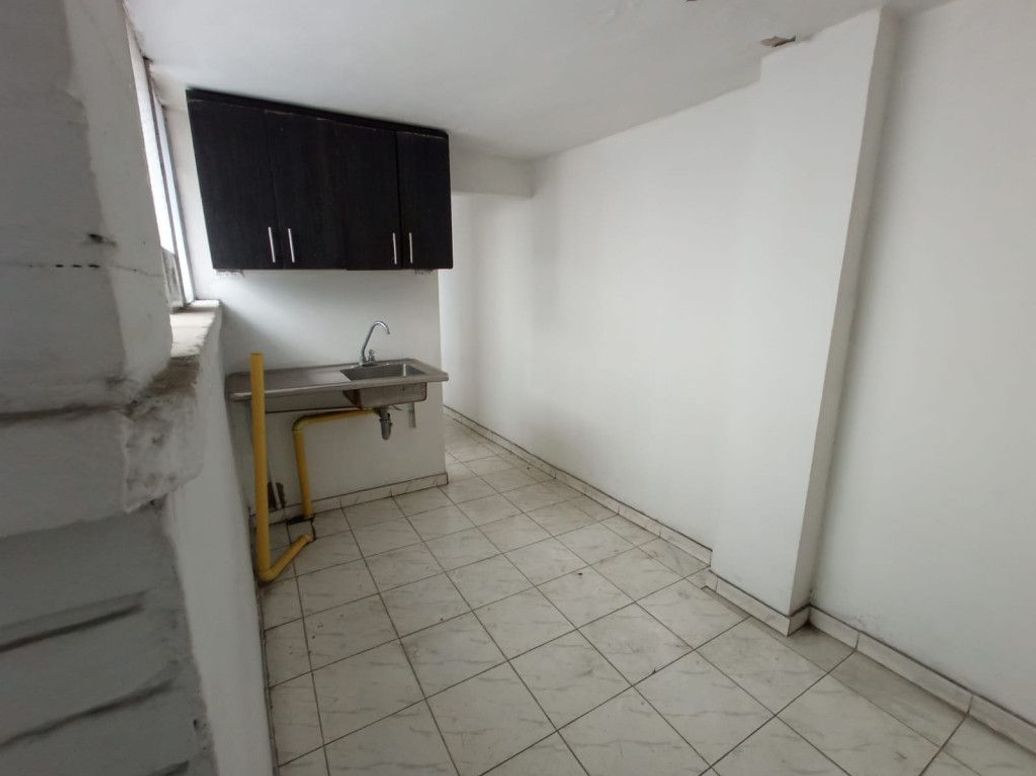 Casa de 3 alcobas en venta en Centro Fontibon, Bogotá, 219 m² · foto 12 de 18
