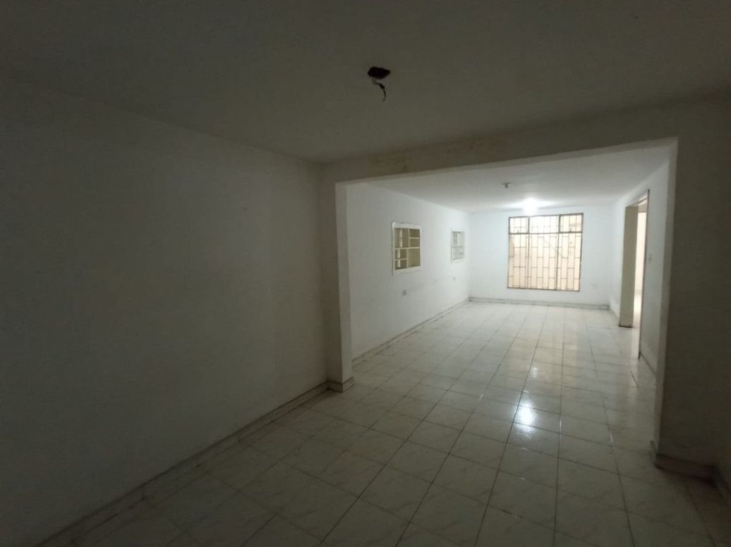 Casa de 3 alcobas en venta en Centro Fontibon, Bogotá, 219 m² · foto 14 de 18