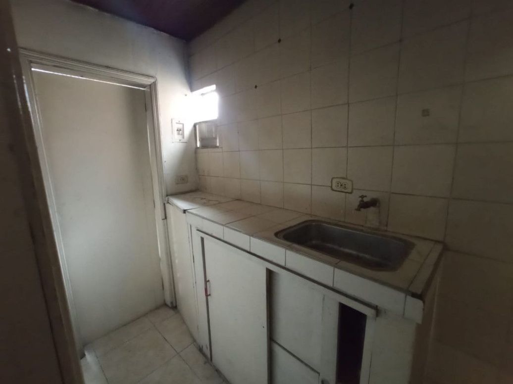 Casa de 3 alcobas en venta en Centro Fontibon, Bogotá, 219 m² · foto 6 de 18