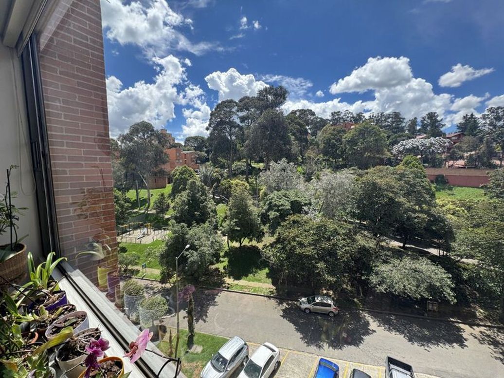 Apartamento de 3 alcobas en venta en Niza, Bogotá, 187 m² · foto 3 de 20