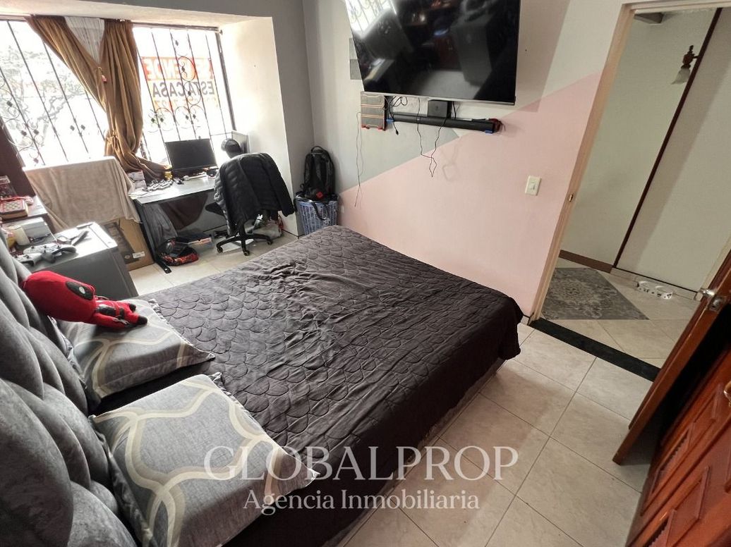Casa de 4 alcobas en venta en Julio Flórez, Bogotá, 147 m² · foto 14 de 19