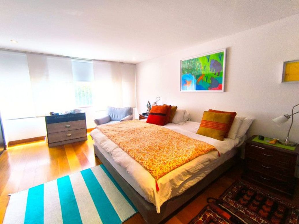 Apartamento de 3 alcobas en venta en Santa Barbara Central, Bogotá, 209 m² · foto 14 de 20
