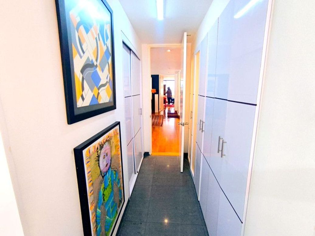 Apartamento de 3 alcobas en venta en Santa Barbara Central, Bogotá, 209 m² · foto 18 de 20