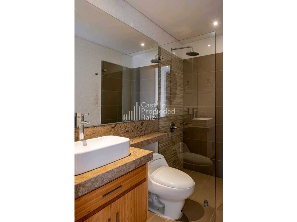 Apartamento de 2 alcobas en venta en Chico, Bogotá, 87 m² · foto 11 de 12