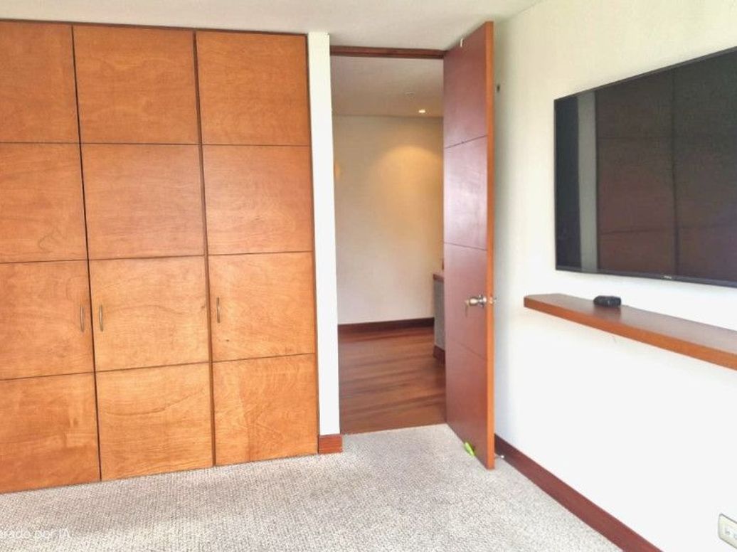 Apartamento de 3 alcobas en venta en Colina Campestre, Bogotá, 148 m² · foto 10 de 20