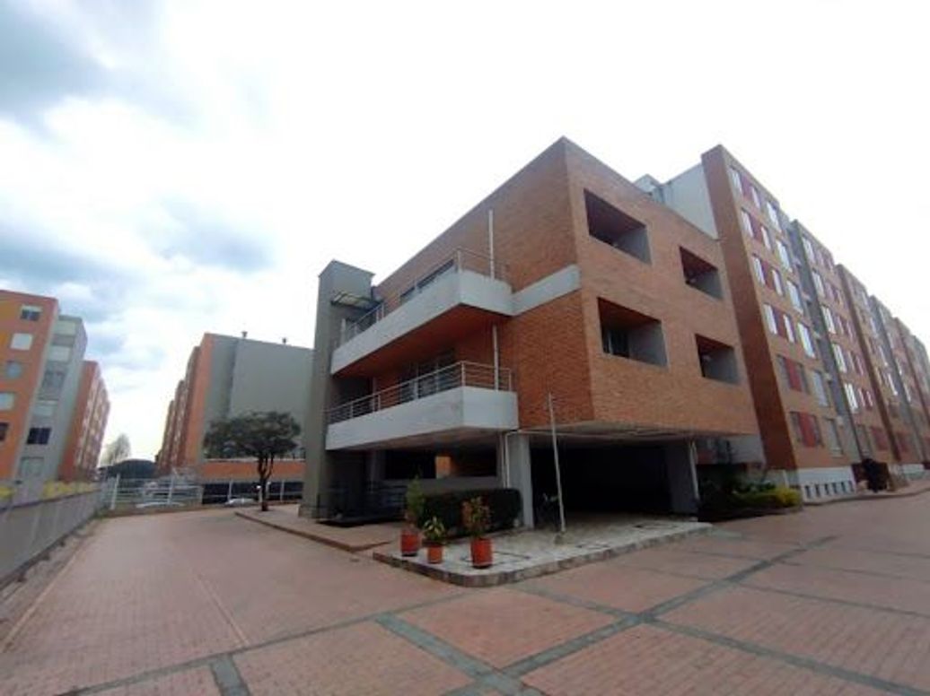 Apartamento de 2 alcobas en venta en Villas De Granada, Bogotá, 64 m² · foto 6 de 20