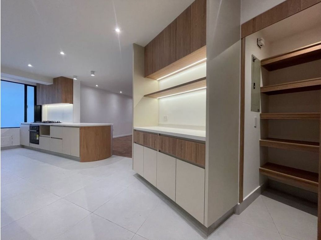 Apartamento de 3 alcobas en venta en Los Rosales, Bogotá, 187 m² · foto 20 de 20