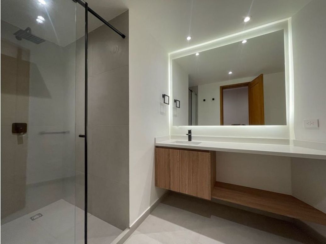 Apartamento de 3 alcobas en venta en Los Rosales, Bogotá, 187 m² · foto 15 de 20