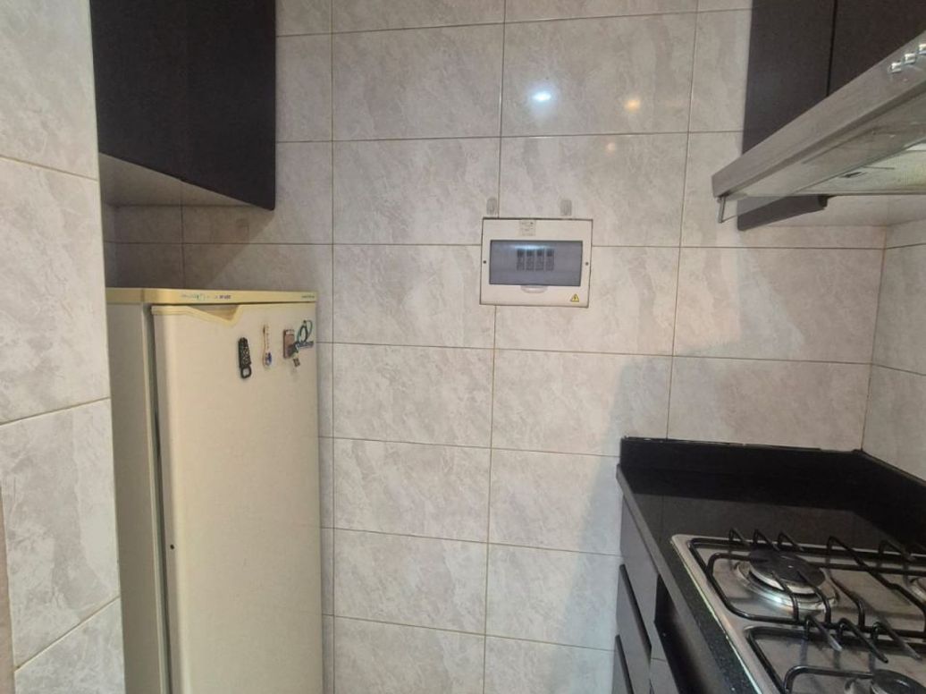 Apartamento de 3 alcobas en venta en India Catalina, Bogotá, 47 m² · foto 2 de 9