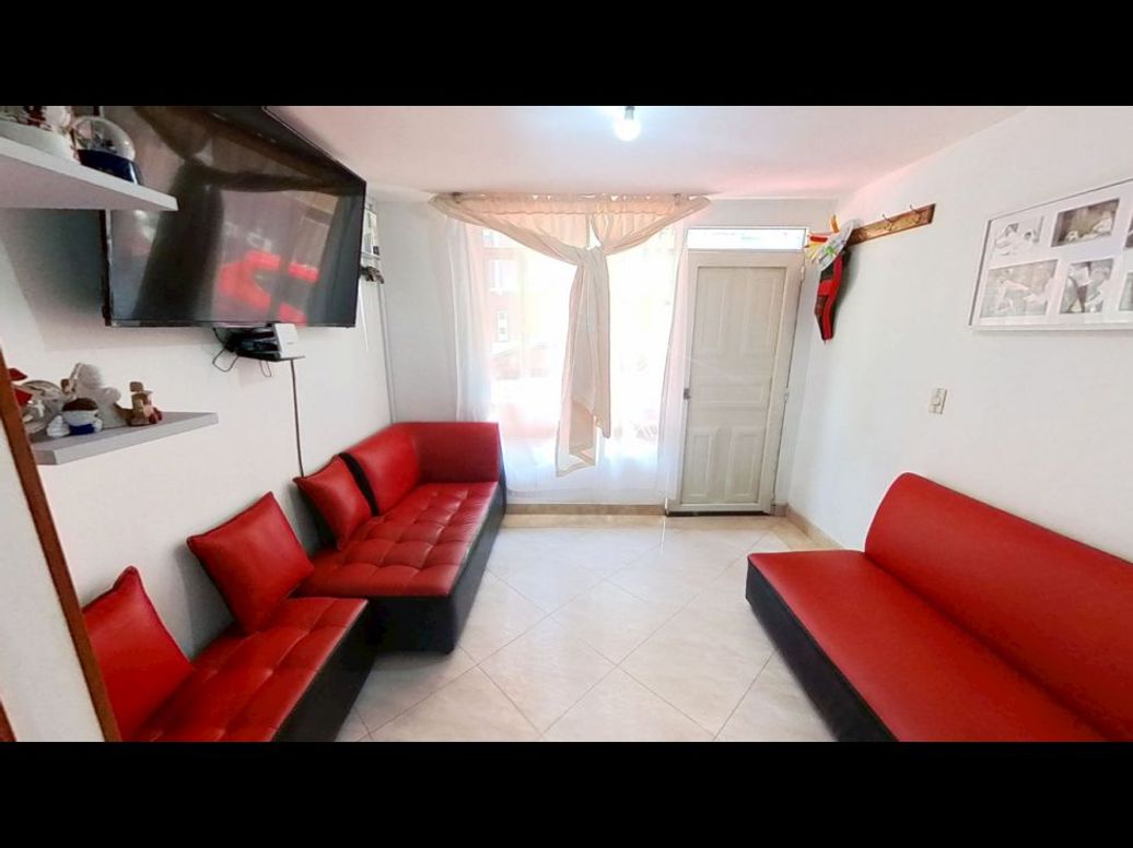 Casa de 4 alcobas en venta en Villa Gladys, Bogotá, 71 m² · foto 3 de 20