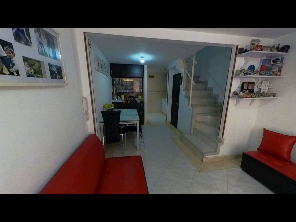 Casa de 4 alcobas en venta en Villa Gladys, Bogotá, 71 m² · foto 4 de 20