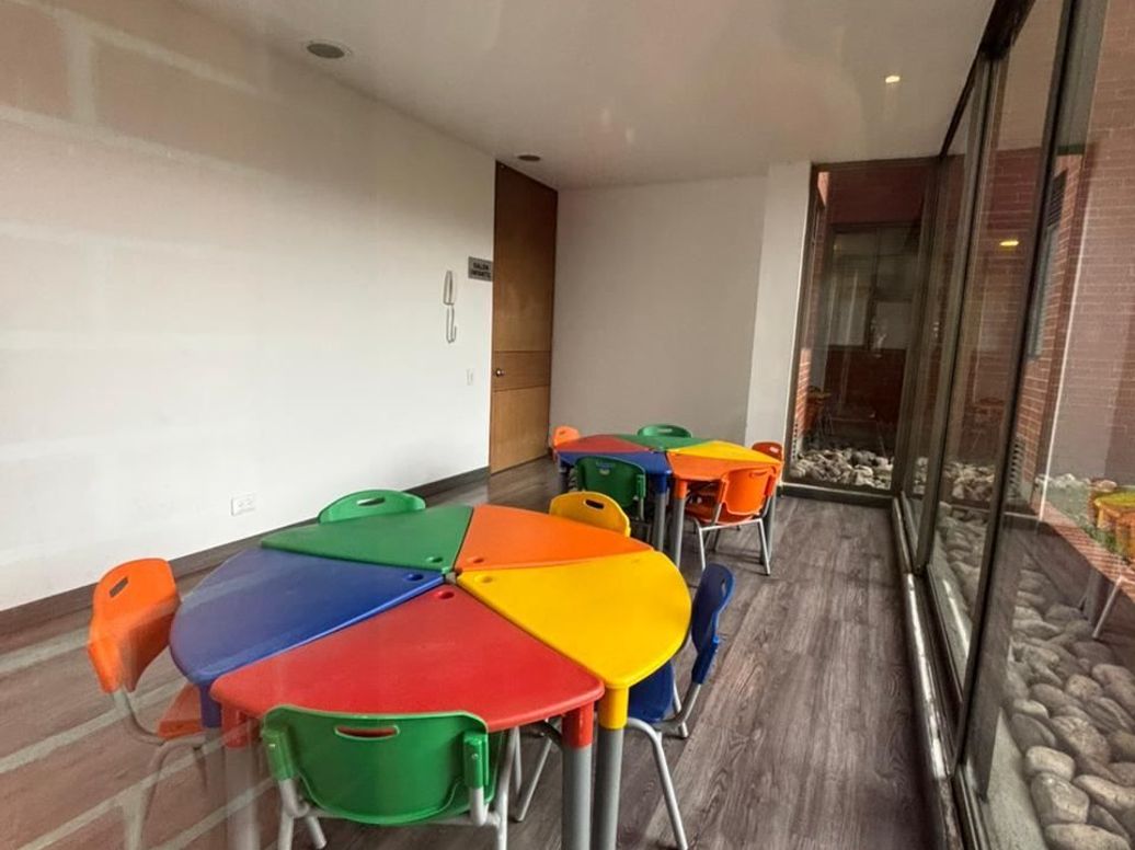 Apartamento de 4 alcobas en venta en La Esperanza Norte, Bogotá, 180 m² · foto 4 de 20