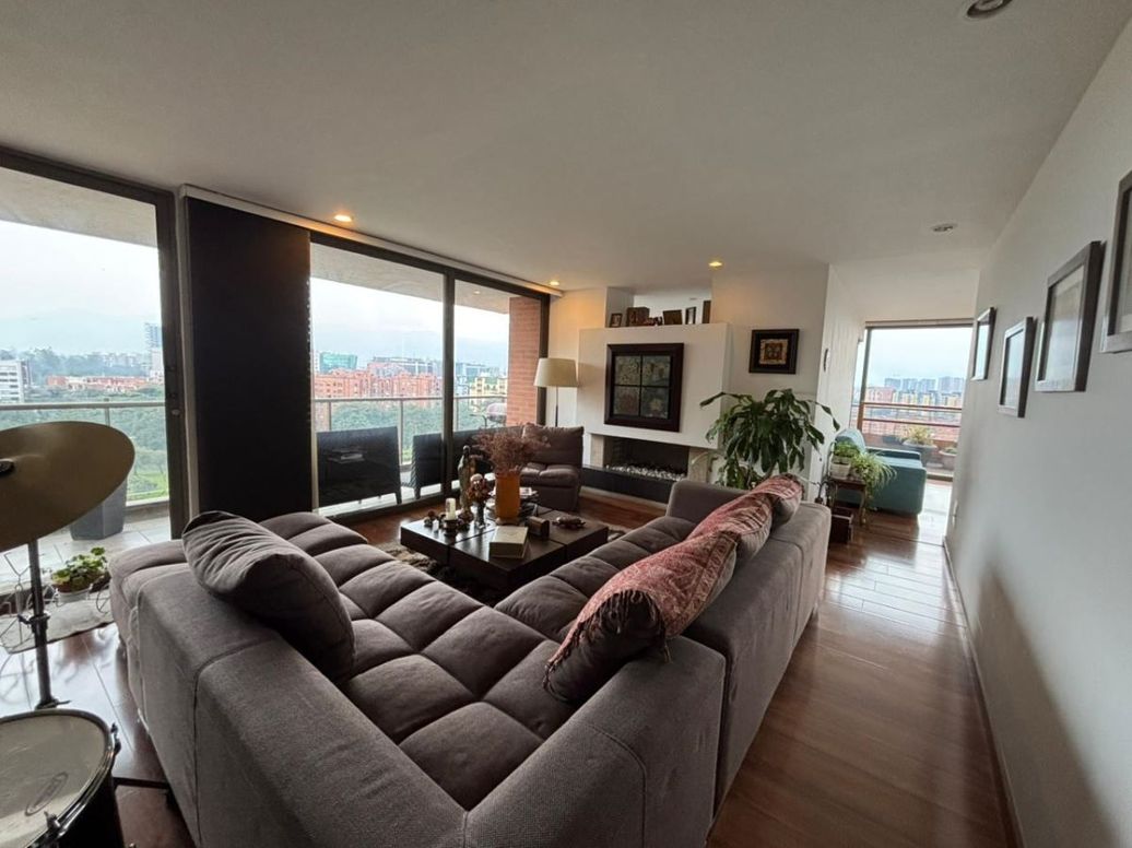 Apartamento de 4 alcobas en venta en La Esperanza Norte, Bogotá, 180 m² · foto 15 de 20