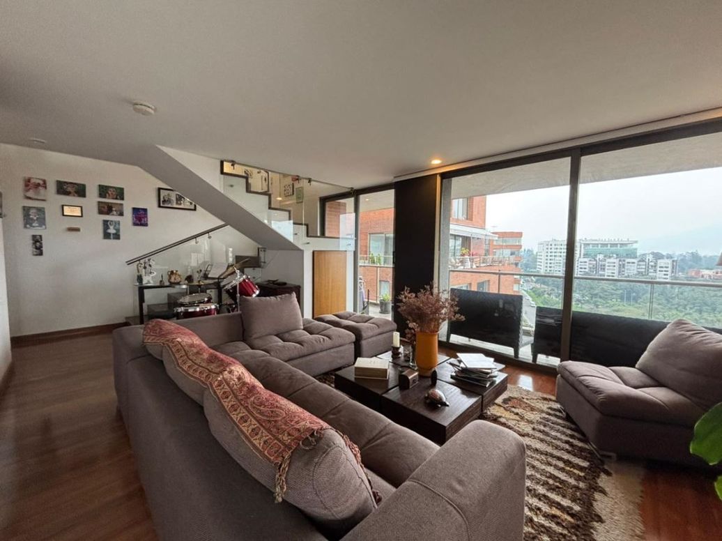 Apartamento de 4 alcobas en venta en La Esperanza Norte, Bogotá, 180 m² · foto 16 de 20